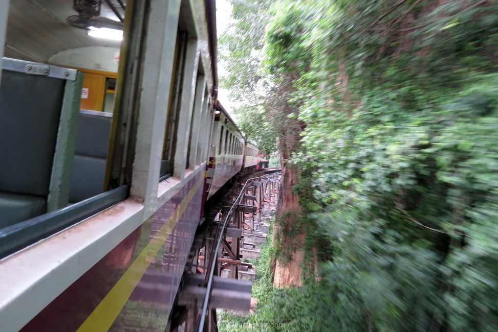 รถไฟ น้ำตก กาญจนบุรี ทองผาภูมิ บ้านอีต่อง เหมืองแร่ปิล๊อก เดินทาง