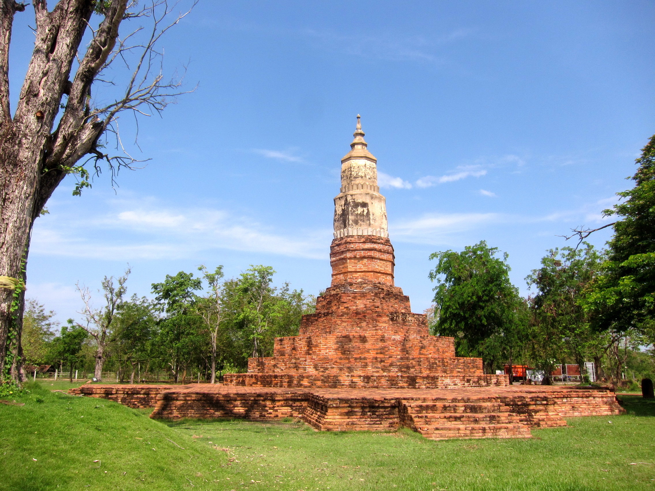 เสมาหิน, พระธาตุยาคู กาฬสินธุ์