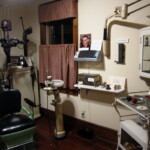 เซ็ตอุปกรณ์ของอาชีพหมอฟันยุคนั้น พิพิธภัณฑ์ อเมริกา พีวอคี วิสคอนซิน Pewaukee museum Wisconsin