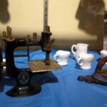 ของเล่นเด็กๆ ที่เหมือนของใช้ในชีวิตประจำวัน พิพิธภัณฑ์ท้องถิ่น อเมริกา พีวอคี วิสคอนซิน